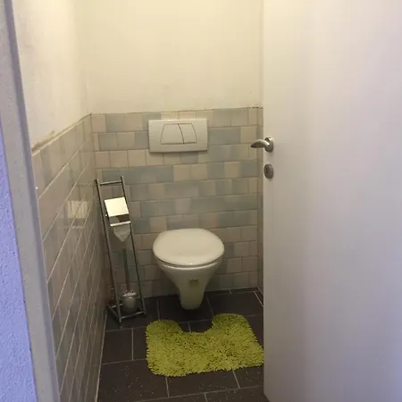 Apartment Gemutliche Ug Wifi Bad Netflix 2zi 4p *